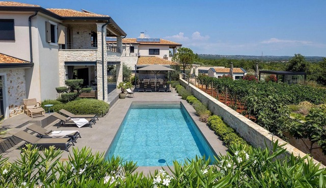 Charming and modern designed villa Superior of 220 m² is located in small Istrian town Tar-Vabriga a