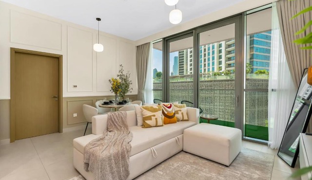 Chic 1BR in Downtown Dubai-Direct access to Dubai Mall in Dubai