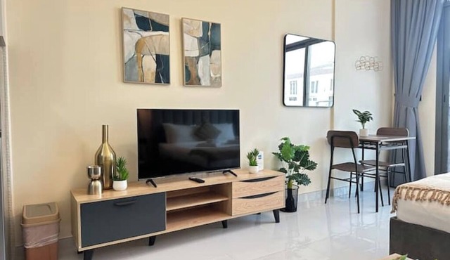 Chic Modern Studio with Balcony in Arjan – Perfect Family Retreat in Dubai