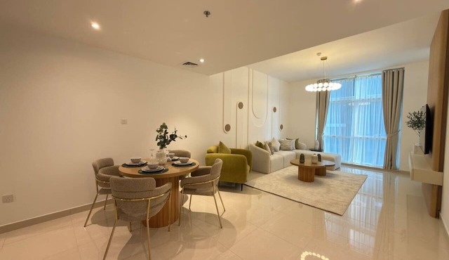 City Living Holiday Home | On Sheikh Zayed Road in Dubai