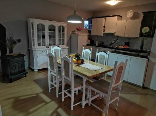Comfort apartment with garage Aria