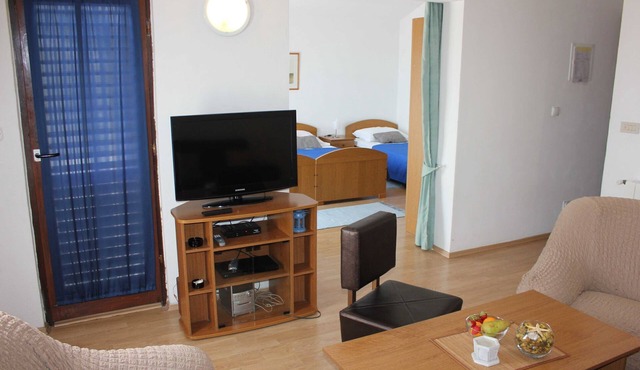 Comfort One Bedroom Apartment with Balcony