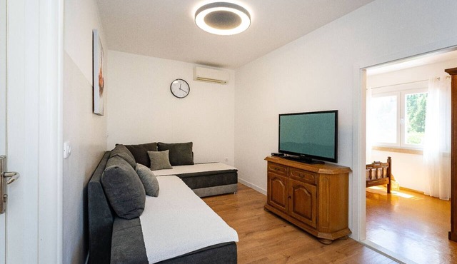 Comfort Two Bedroom Apartment (Pero)