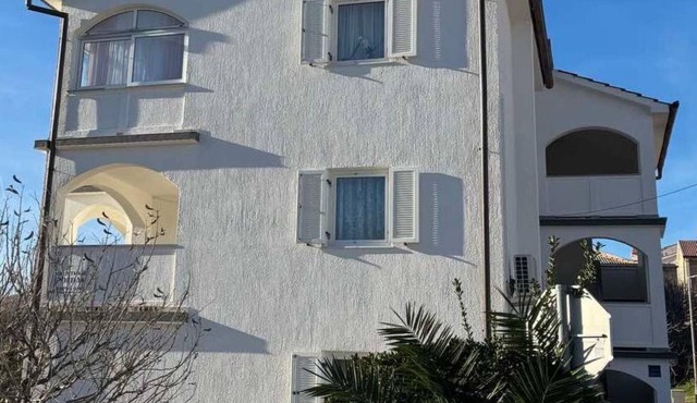 Comfort Two Bedroom Apartment with Balcony in Rab