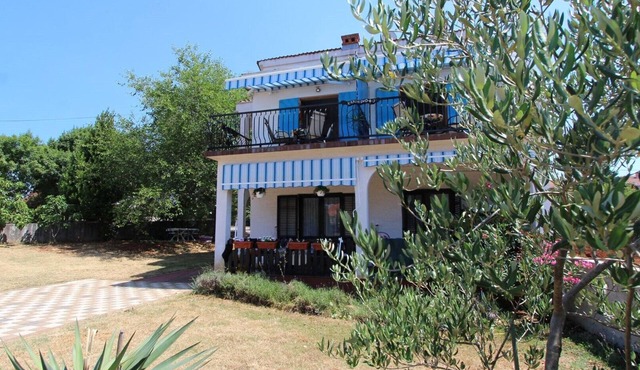 Comfortable apartment Lastavica 1 on the island of Krk in Malinska