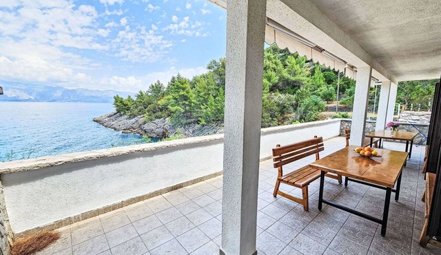 Cosy apartment for 11 guests with WIFI, TV and terrace