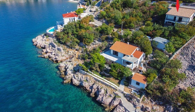 Cosy apartment for 4 guests with A/C, WIFI, TV, terrace and pets allowed