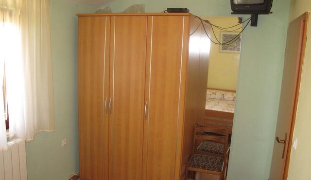 Cosy apartment for 4 people with A/C, WIFI, TV, terrace and pets allowed in Pazin