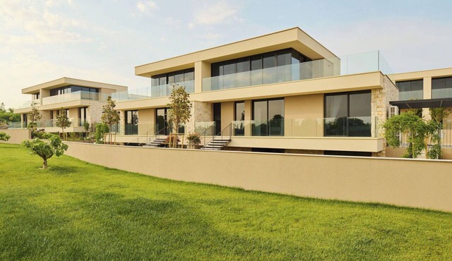 Cosy apartment in villa for 8 people with hot tub, WIFI, pool, A/C, TV and terrace