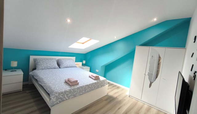 Cozy 2-bedroom apartment with AC in Izola in Izola