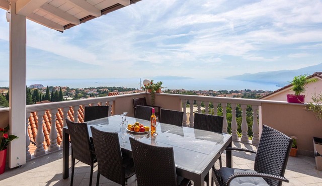 Cozy apartment in Kastav with WiFi