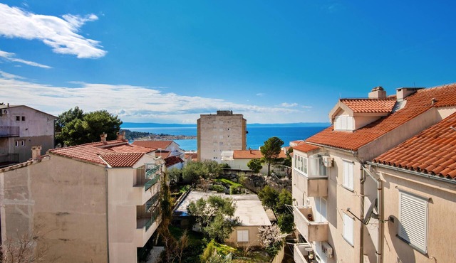 Cozy apartment in Makarska with WiFi