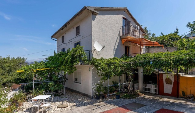 Cozy apartment in Sveti Juraj with WiFi