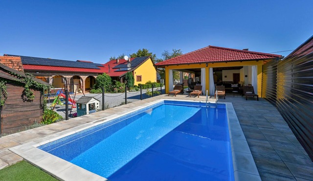 Cozy home in Gornja Ploscica
