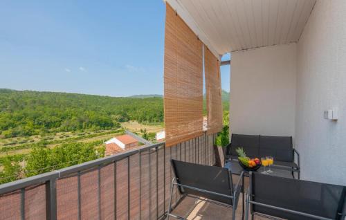 Cozy Home In Sumet With Wifi in Šumet