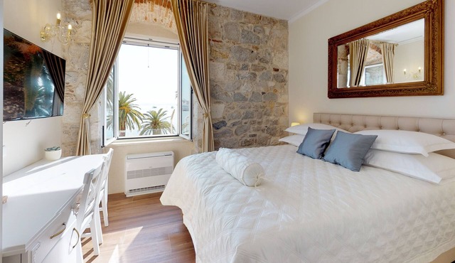 Deluxe Room Eldoris