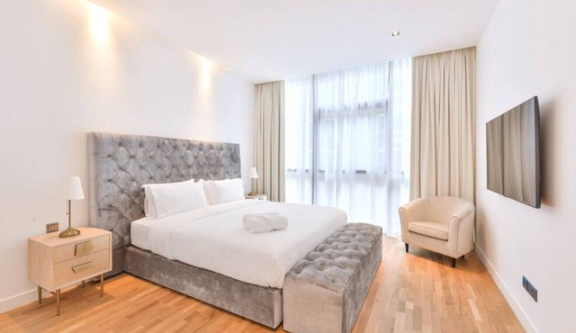 Deluxe & roomy 2 + 1 BR apt in City Walk, Dubai in Dubai
