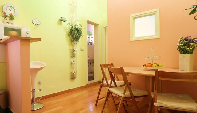 Double bedroom apartment on great location with balcony! in Split