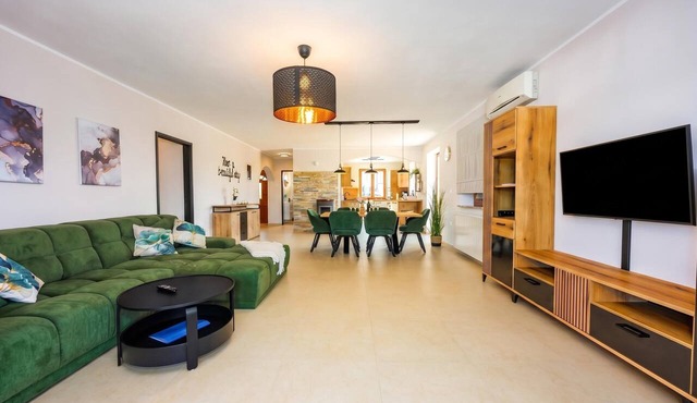 Double D Modern Family Apartment near Koper, Koper, Slovenia in Koper