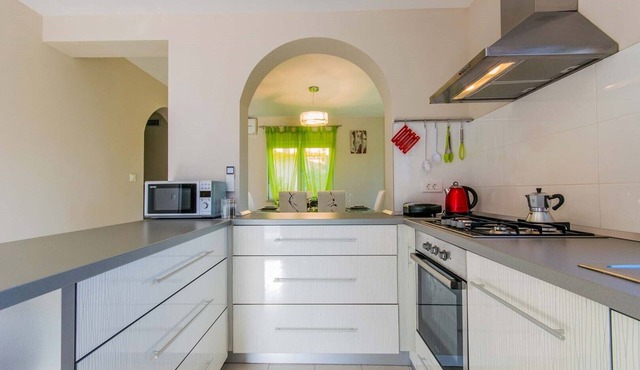 Dream Vacation: Villa Tea offers a peaceful haven for up to 9 guests! in Pula