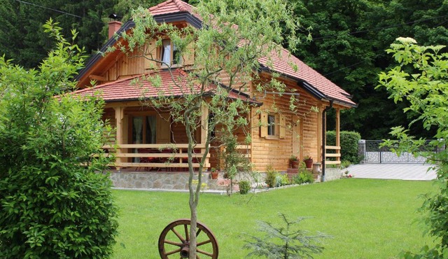 Drvena Hižica