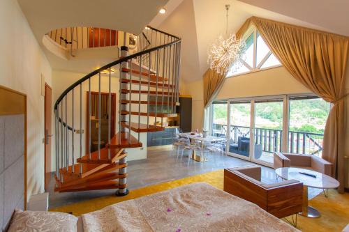 Duplex Penthouse Aparthotel Rosa in Podcetrtek