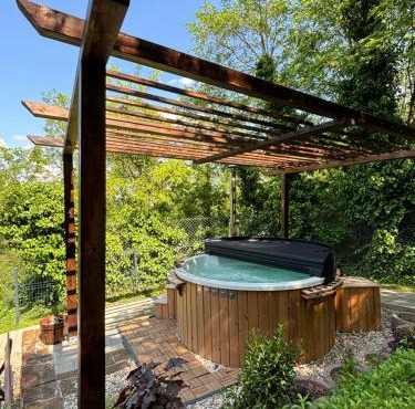 East Mountain Villa - Private Nature Retreat in Baranja