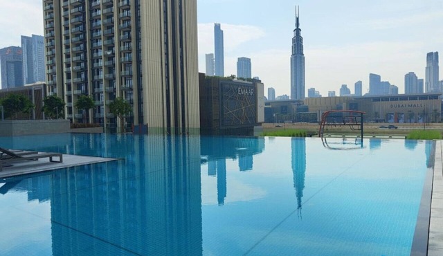 Elegant 1 BR Downtown with Burj View next to Dubai Mall in Downtown Views ll in Dubai