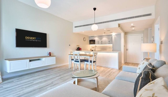 Elegant 1BR Apartment | Prime Greens Community in Dubai