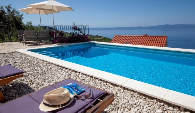 Elegant villa in Podgora with private pool and sea view