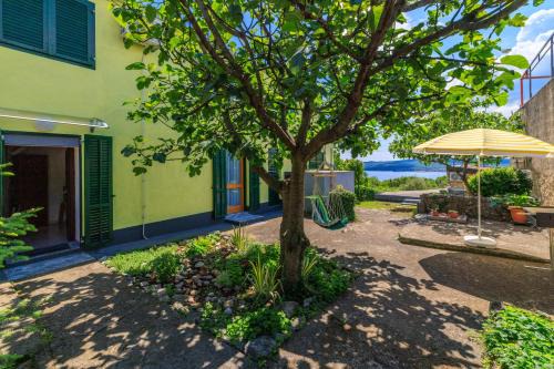 Ema Cottage