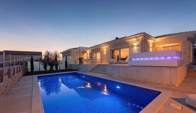 Exclusive holiday home near Porec