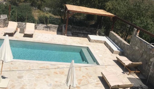 Family friendly holiday home "Ana" with pool in Pakovo Selo