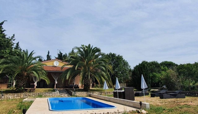 Family friendly house with a swimming pool Seget, Umag (K-27237) in Umag