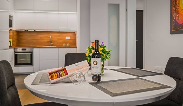 Family-sized modern apartment 2 minutes to the Arena Mall Zagreb