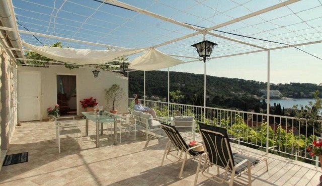 Fantastic 2-bedroom apartment with AC in tranquil Lopud- amazing view