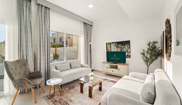 FIRST CLASS | Villa | Peaceful Pool View Retreat in Damac Hills