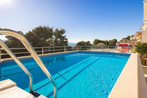 Fortuna Apartments - Shared Pool in Lokva Rogoznica