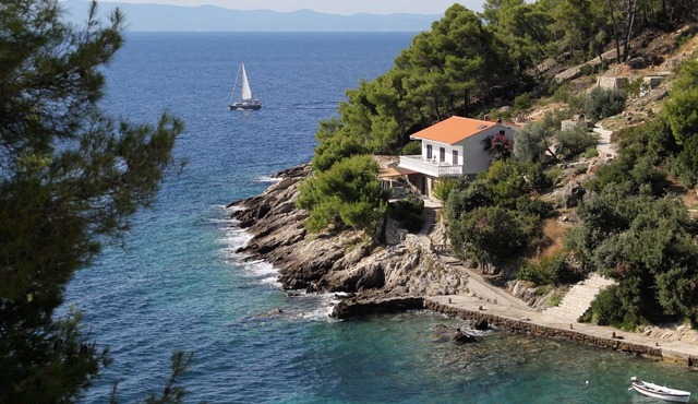 Four-bedroom apartment with terrace and sea view Cove Torac, Hvar (A-581-a) in Gdinj