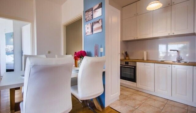 Fully equiped one bedroom apartment for two, wifi, dishwasher, washing machine.