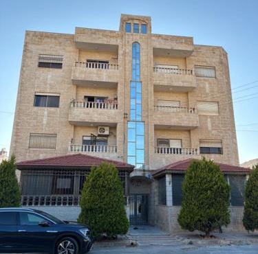 Furnished Family Apartment in Dahyet Al-Rasheed in Amman