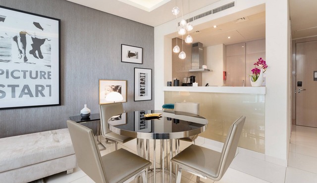GLOBALSTAY. DAMAC Tower Paramount in Dubai