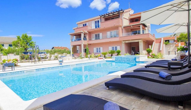 Gorgeous apartment in Grebastica with WiFi