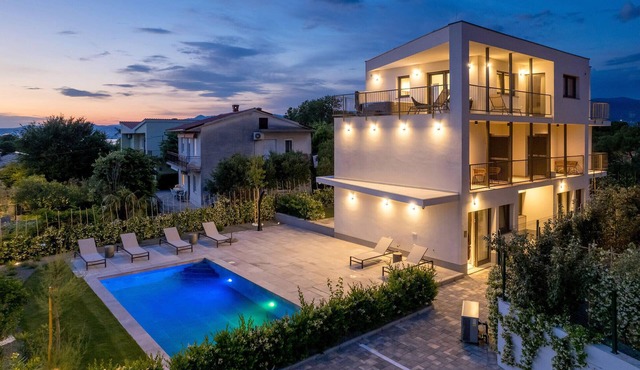 Gorgeous apartment in Omisalj