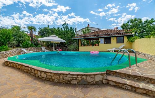 Gorgeous Apartment In Porec