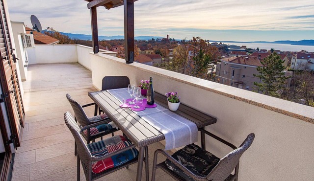 Gorgeous apartment in Rijeka with house sea view