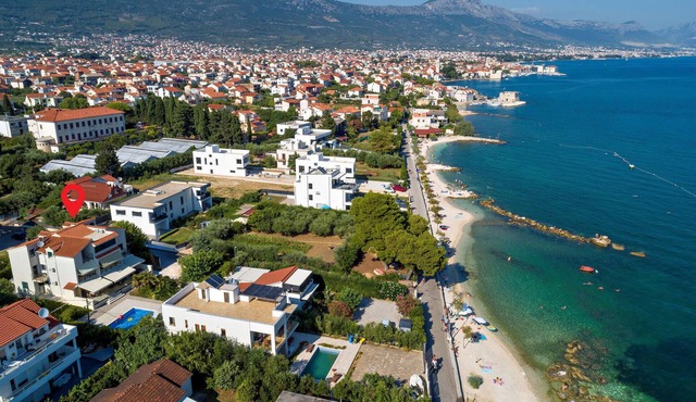 Gorgeous home in Kastel Stafilic