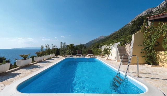 Gorgeous home in Dingac