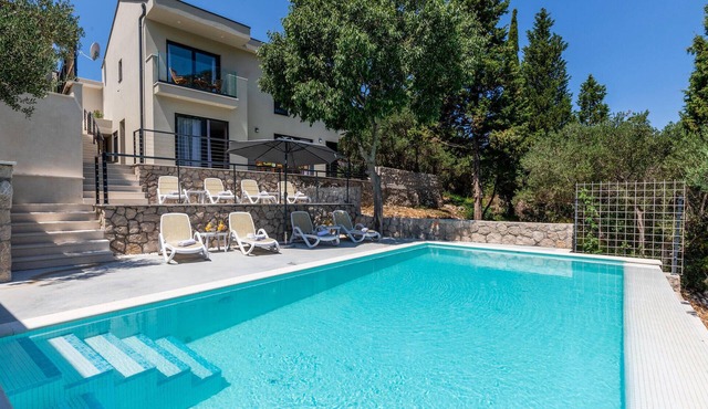 Gorgeous home in Kremena