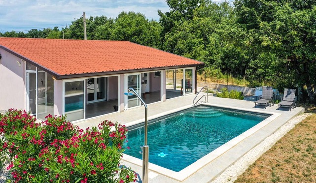 Gorgeous home in Nova Vas